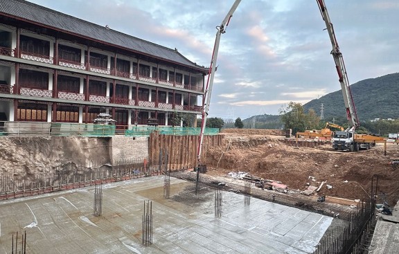 制作寺院整治鸟瞰图，并施工方案，整治寺院建筑周边