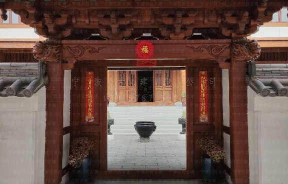 道观扩建布局调整与装修，提供鸟瞰图和预算，扩建道教建筑范围