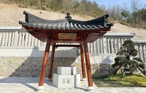 传统夯土建筑收分技术的力学原理与地域性表达