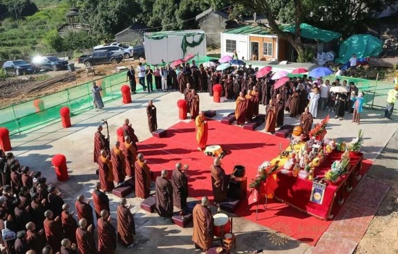 古建筑角脊设计，屋面转角处的斜脊装饰与功能