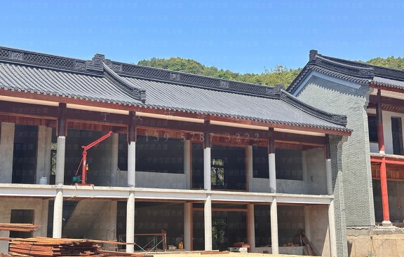 提供道观的平面图与鸟瞰图，总包装修装饰及方案