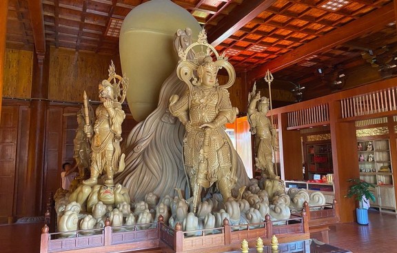 寺院绿植设计，室内外植物的科学选择与合理布置