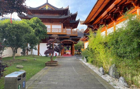 提供寺庙改造布局及效果图，一站式含预算，改造寺院建筑功能