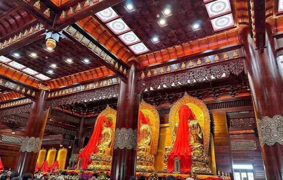 寺庙整治装修工程，提供鸟瞰图方案，整治寺院建筑环境