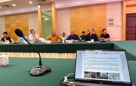 广州古建专家设计团队，承揽广州寺院整体布局设计图纸与装修装饰工程