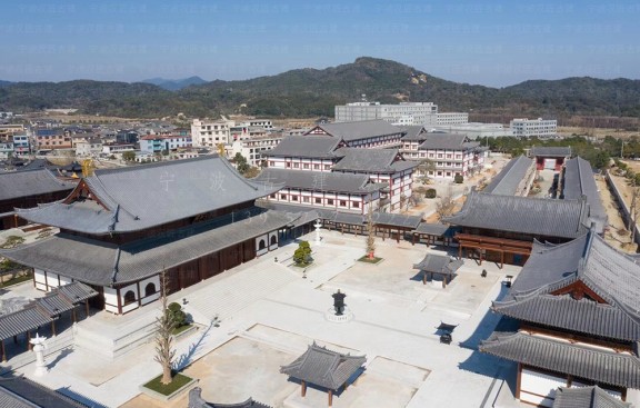 寺院无障碍设计，坡道、扶手、盲道的科学设置方案