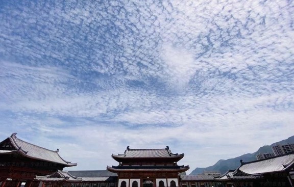 山林寺院依山而建布局设计与自然环境共生