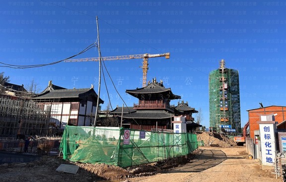 古建筑覆斗柱础，形如倒扣斗的柱础形式说明