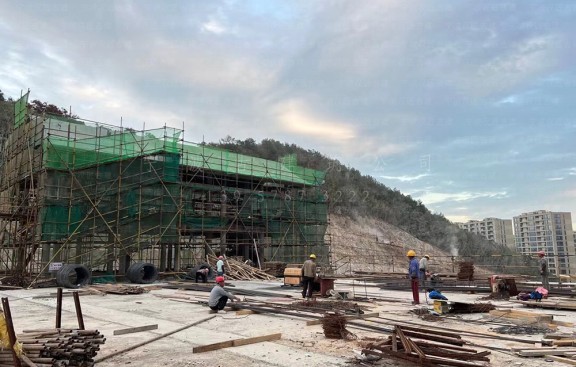 宁波寺院标识系统改造，统一风格的导视牌翻新安装