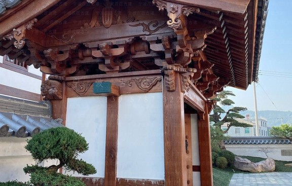 杭州古建筑设计院，专业提供寺庙设计效果图与施工图纸，打造精品仿古建筑
