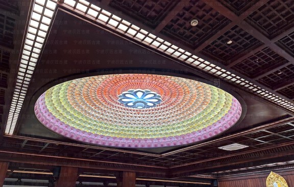 制作寺庙迁建鸟瞰图，并出具全套施工图，迁建寺院建筑群落