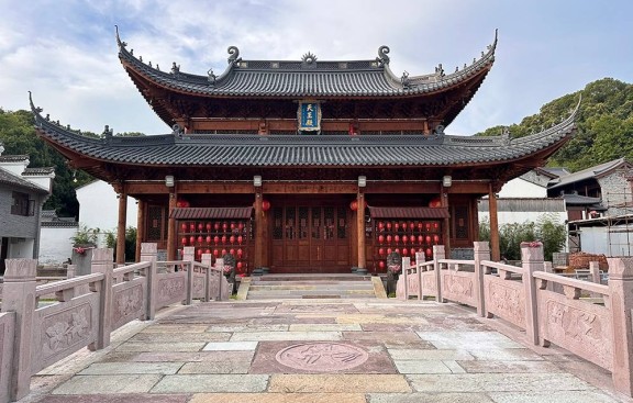 寺院改建设计与布局，施工报价，改建寺院建筑形态
