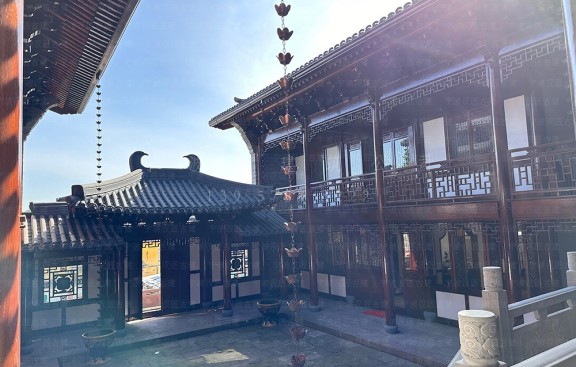 古建筑公司出具大型宫观装修装饰，同时承接小型项目鸟瞰图及预算