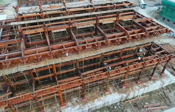 寺庙设计图与建筑对比，检验方案指导后续改进